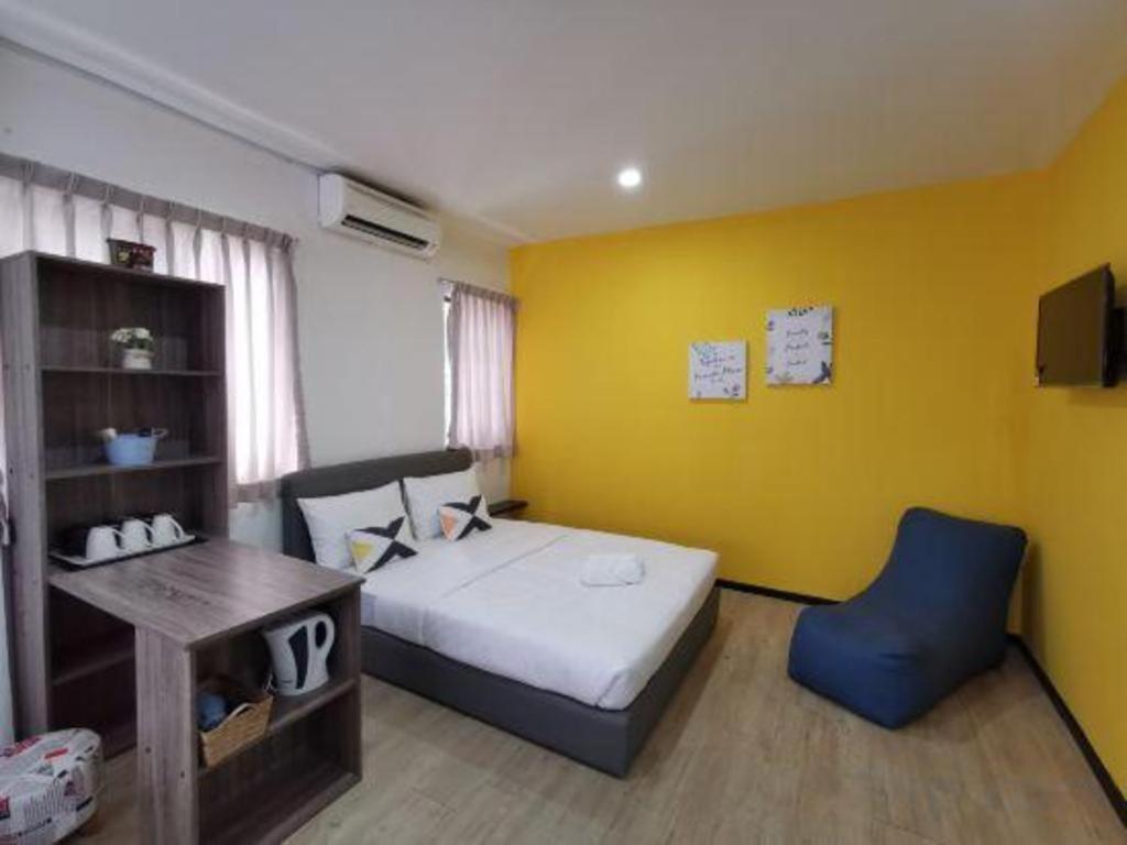 Oyo 89398 Doorbellz Hotel Kota Kinabalu Exterior photo