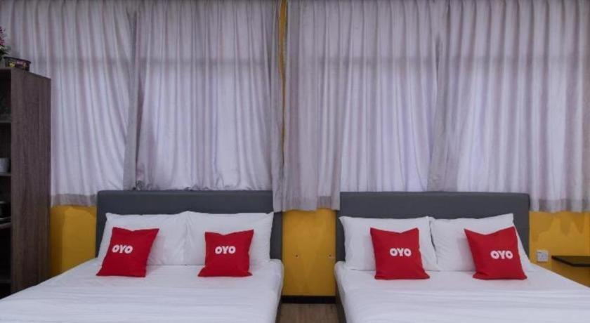 Oyo 89398 Doorbellz Hotel Kota Kinabalu Exterior photo